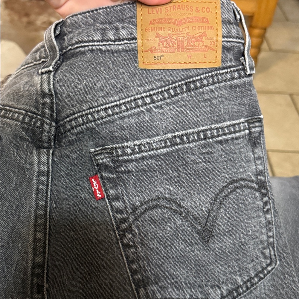 Levi’s 501® ORIGINAL FIT WOMEN'S JEANS - Pretty Pleasing - Picture 5 of 7